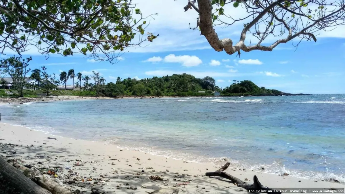 wisata Pantai Tapak Kera yang indah