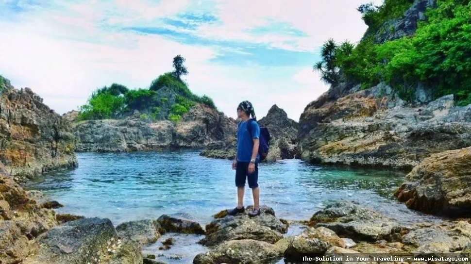 wisata Pantai Tapak Kera yang indah