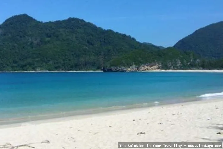 wisata Pantai Tebing Lampuuk yang indah