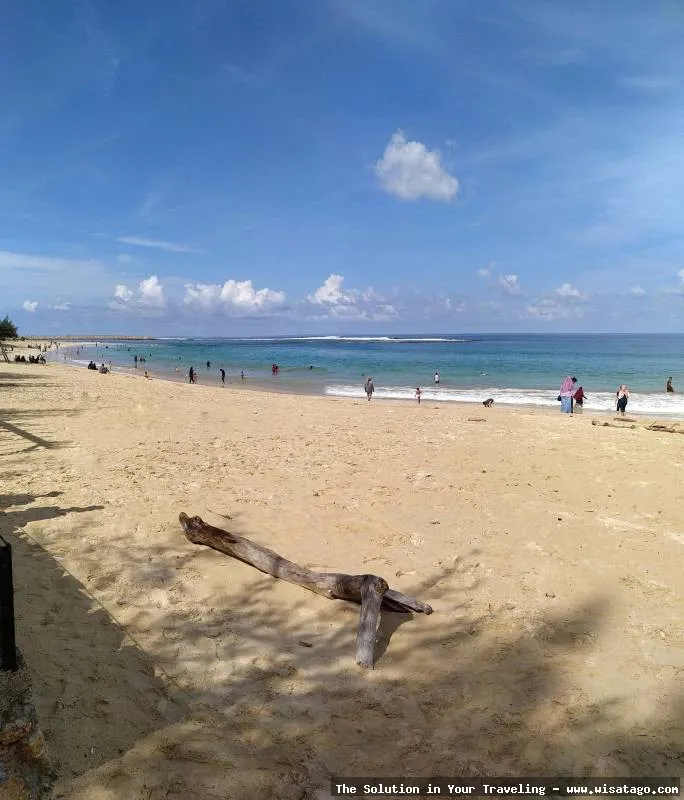 wisata Pantai Tebing Lampuuk yang indah