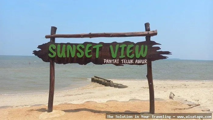 wisata Pantai Teluk Awur yang indah
