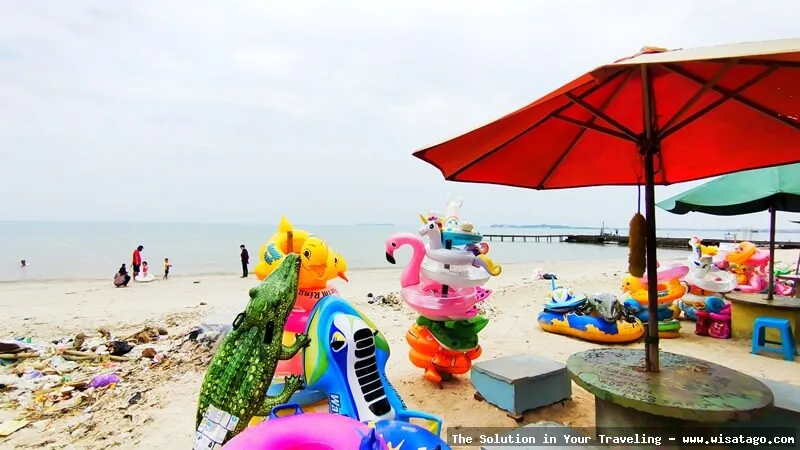 Wisata Pantai Teluk Awur yang mempesona