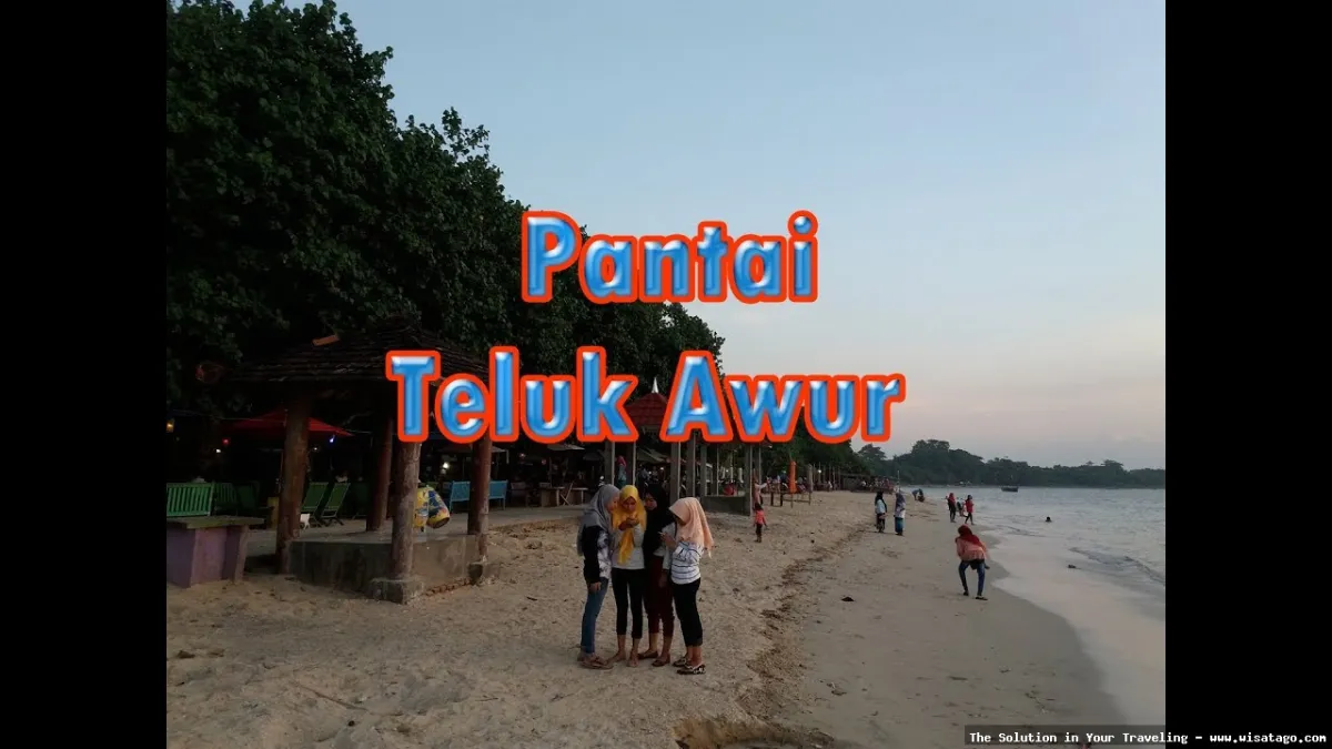wisata Pantai Teluk Awur yang indah
