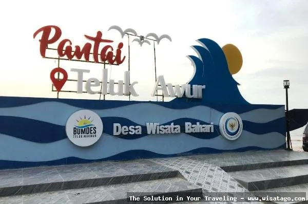 wisata Pantai Teluk Awur yang indah