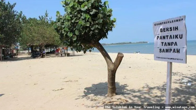 wisata Pantai Teluk Awur yang indah