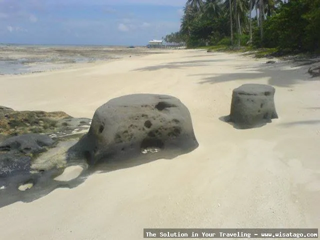 wisata Pantai Teluk Buton yang indah