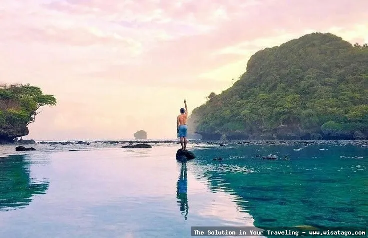 Wisata Pantai Teluk Deras yang memukau