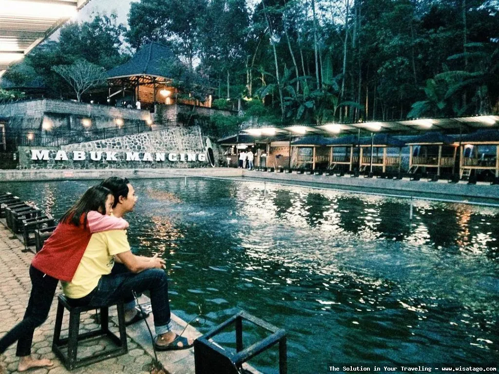 Wisata Pantai Teluk Mabuk: Tips, Harga Tiket, Kuliner, Lokasi, Fasilitas dan Spot