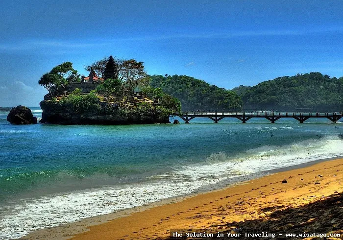 wisata Pantai Timang yang menantang