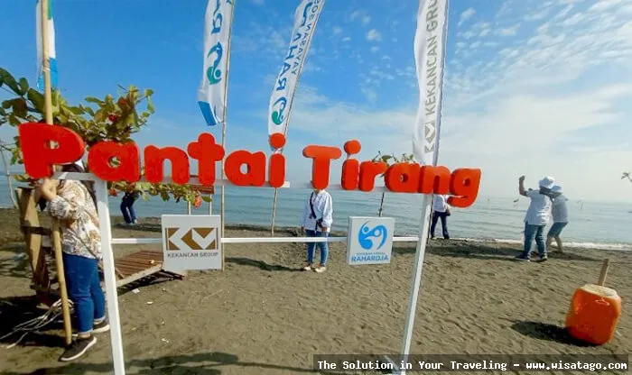 wisata Pantai Tirang yang mempesona