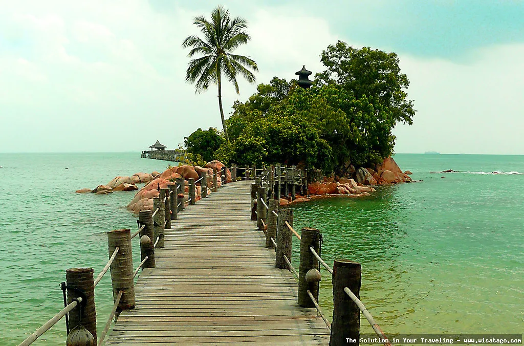 wisata Pantai Turi yang memukau