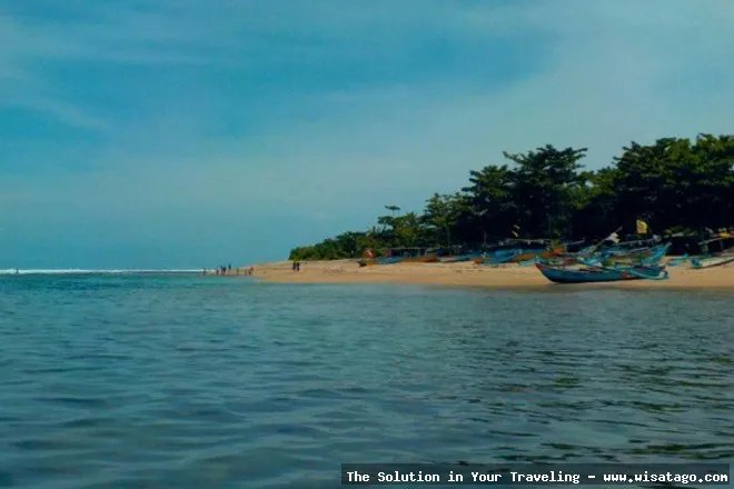 Wisata Pantai Ujung Genteng: Tips, Harga Tiket, Kuliner, Lokasi, Fasilitas dan Spot