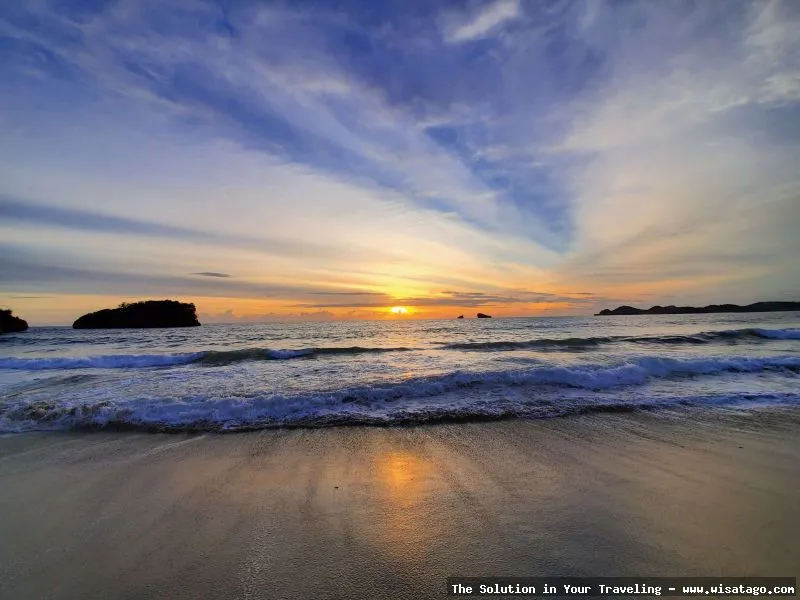 Wisata Pantai Ungapan yang mempesona.