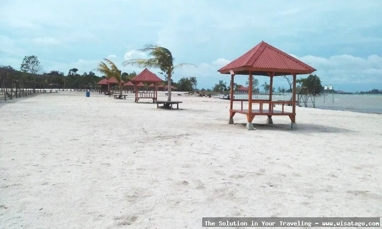 wisata Pantai Viovio yang mempesona