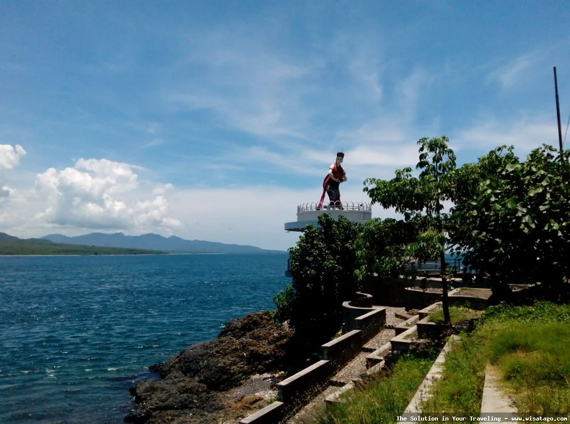 wisata Pantai Watu Dodol yang indah