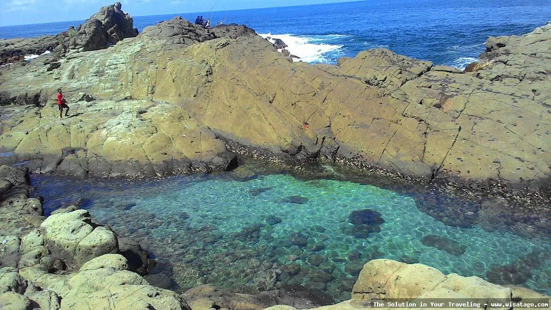 wisata Pantai Wediombo Gunungkidul eksotis memukau