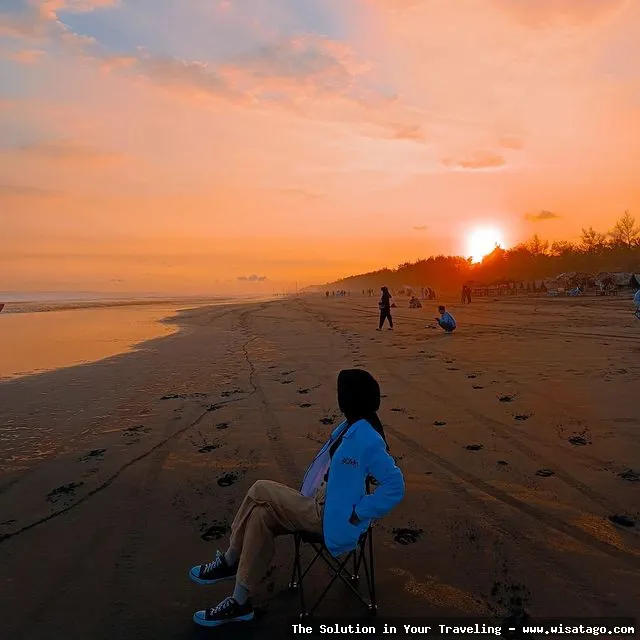 wisata Pantai Widarapayung yang mempesona