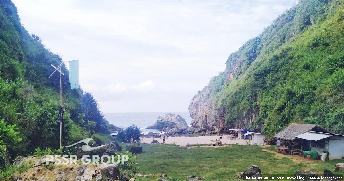 wisata Pantai Wohkudu yang menawan