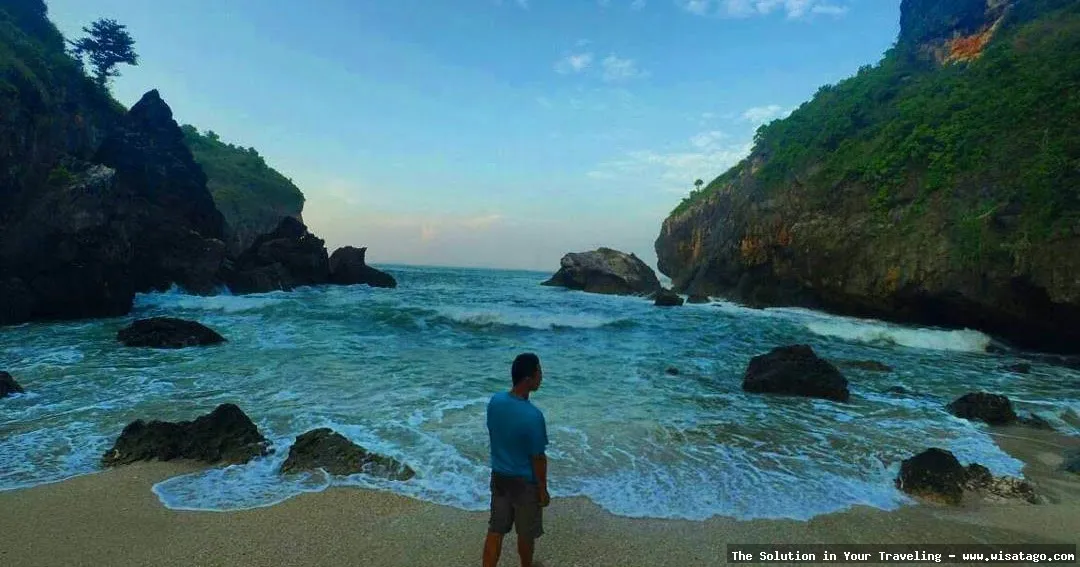 wisata Pantai Wohkudu yang menawan