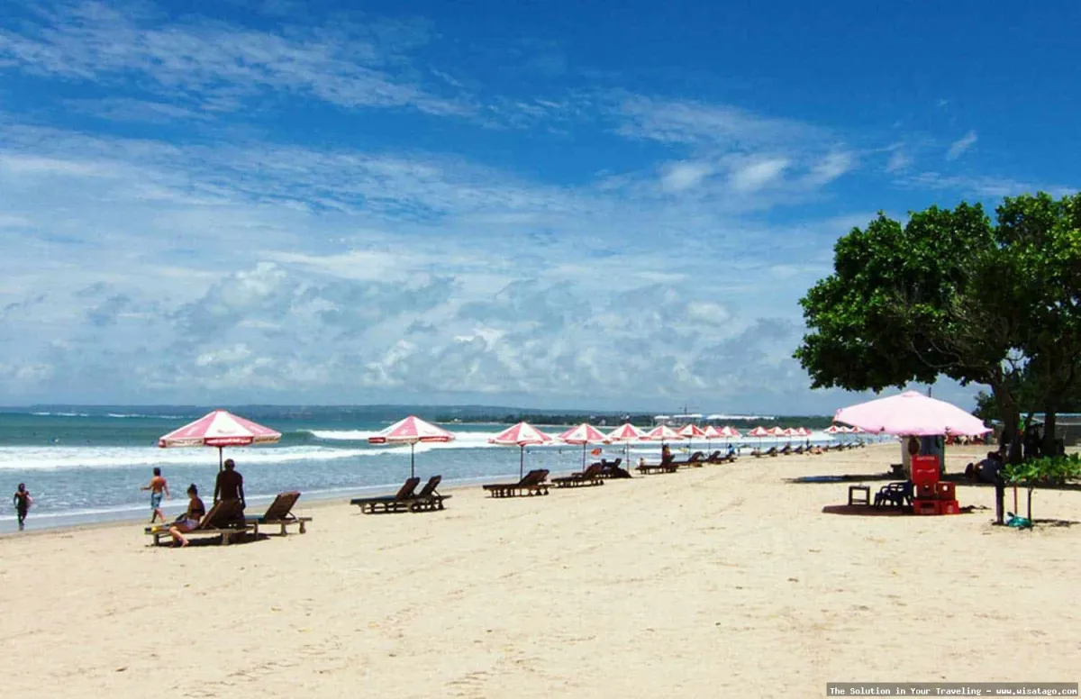 Wisata Pantai Zora, pasir putih memukau