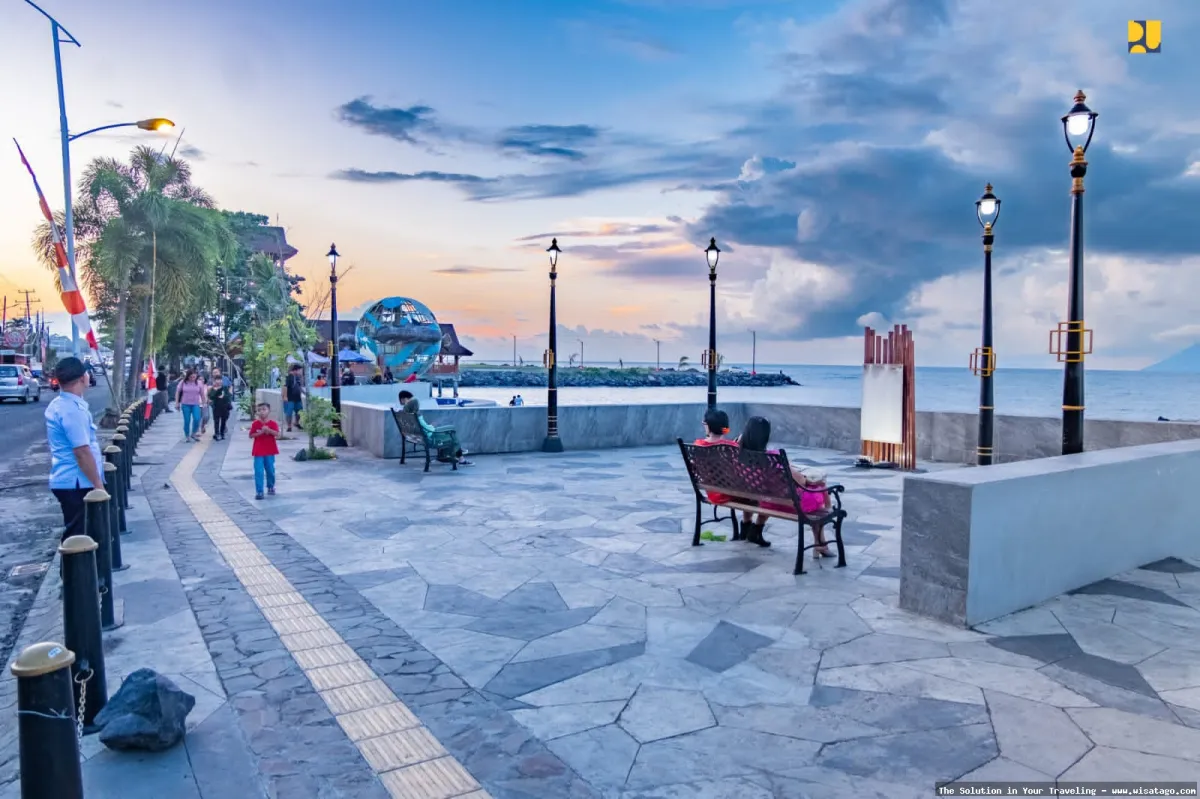Wisata Pantai Zora yang menawan hati