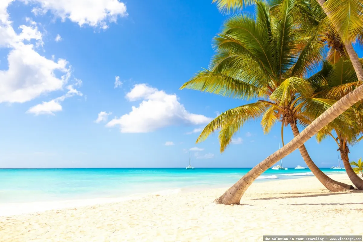 wisata Pantai Zora yang menawan