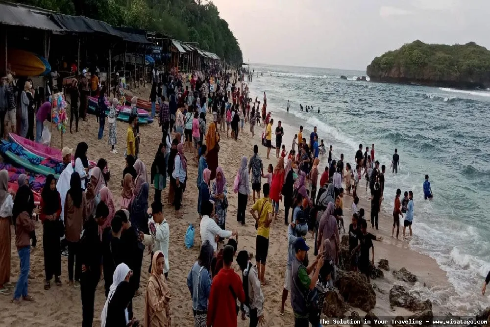 Wisata Pantai Zora yang menawan hati