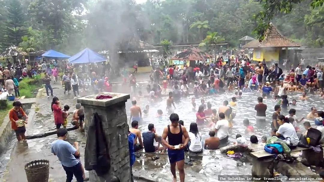 Wisata Pemandian Air Panas Cangar sejuk