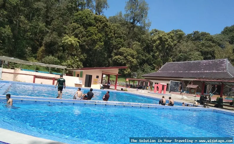 Wisata Pemandian Air Panas Cangar segar