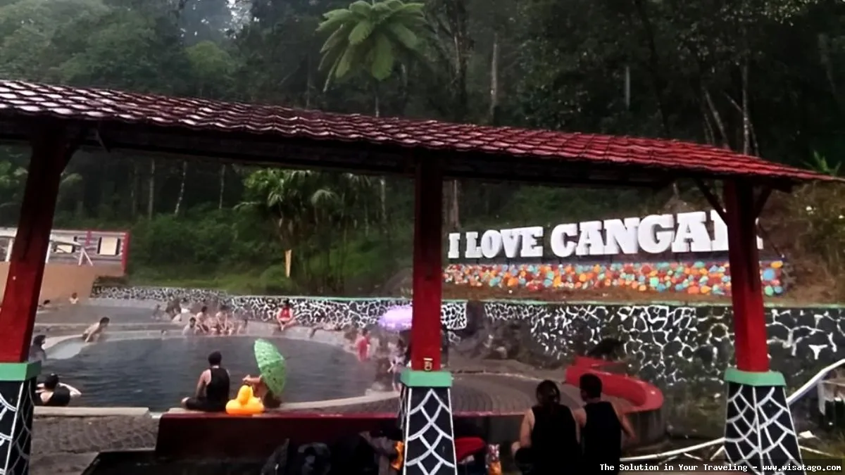 Wisata Pemandian Air Panas Cangar alami