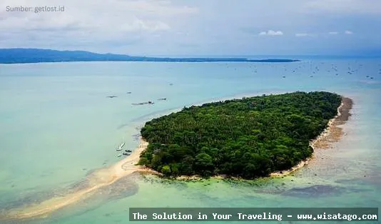 Wisata Pulau Belanding yang menawan hati