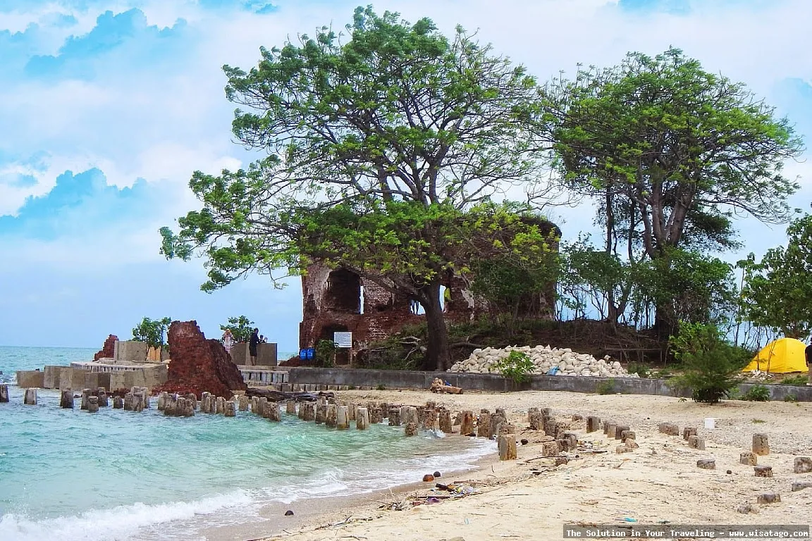 Wisata Pulau Cipir, pemandangan eksotis.
