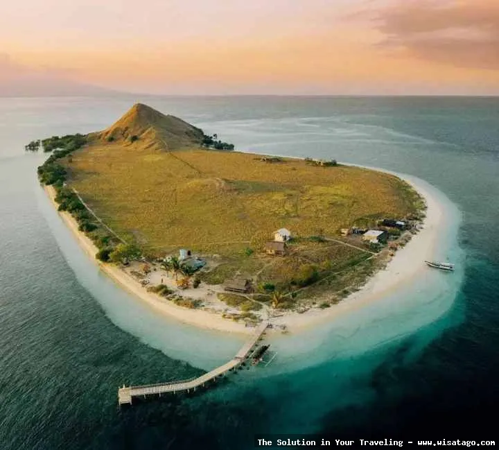 wisata Pulau Kenawa yang mempesona