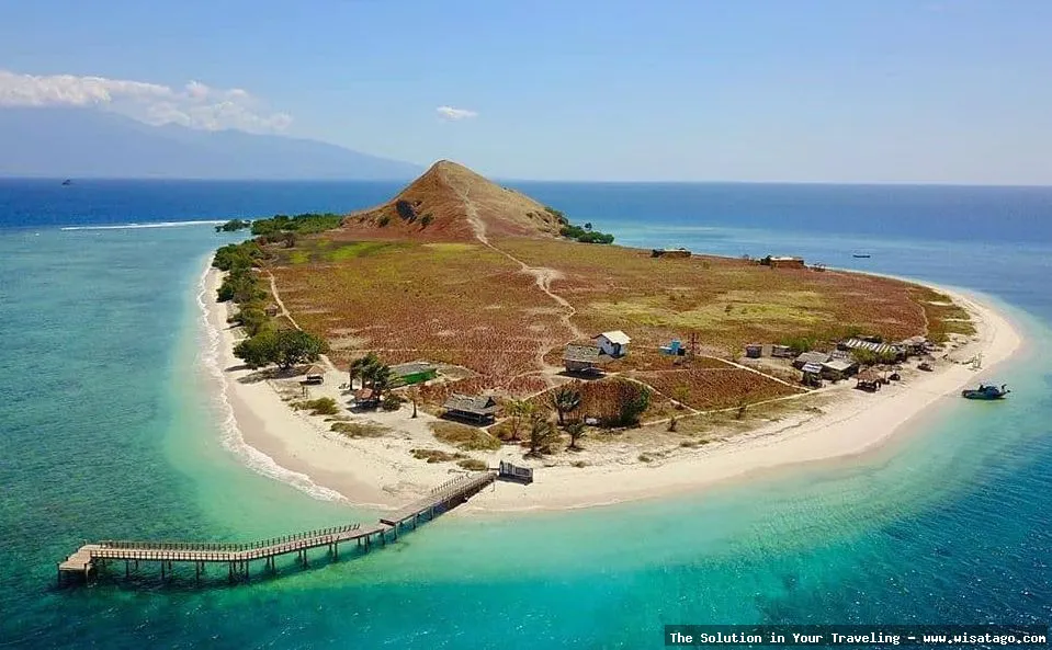 wisata Pulau Kenawa yang mempesona