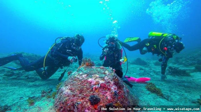 Wisata Pulau Kenawa yang mempesona