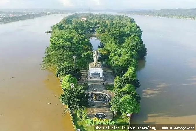 Wisata Pulau Kumala: keindahan alami.