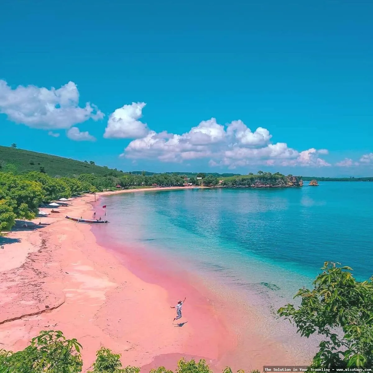Wisata Pulau Lampu: pantai berpasir putih