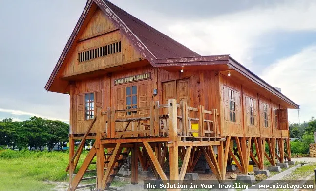 Wisata Pulau Muna, pantai eksotis.