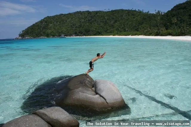 wisata Pulau Penjalin yang mempesona