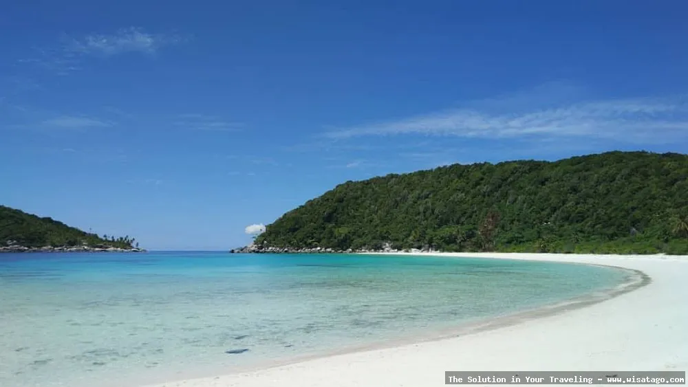 Wisata Pulau Penjalin, pantai yang indah