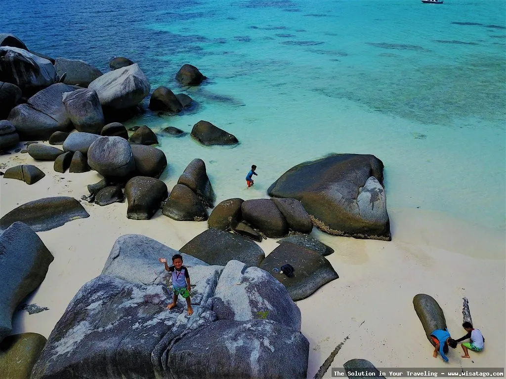 wisata Pulau Penjalin yang memukau