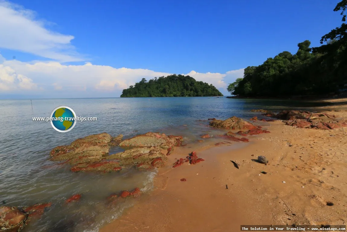 Wisata Pulau Sayak: pantai yang indah