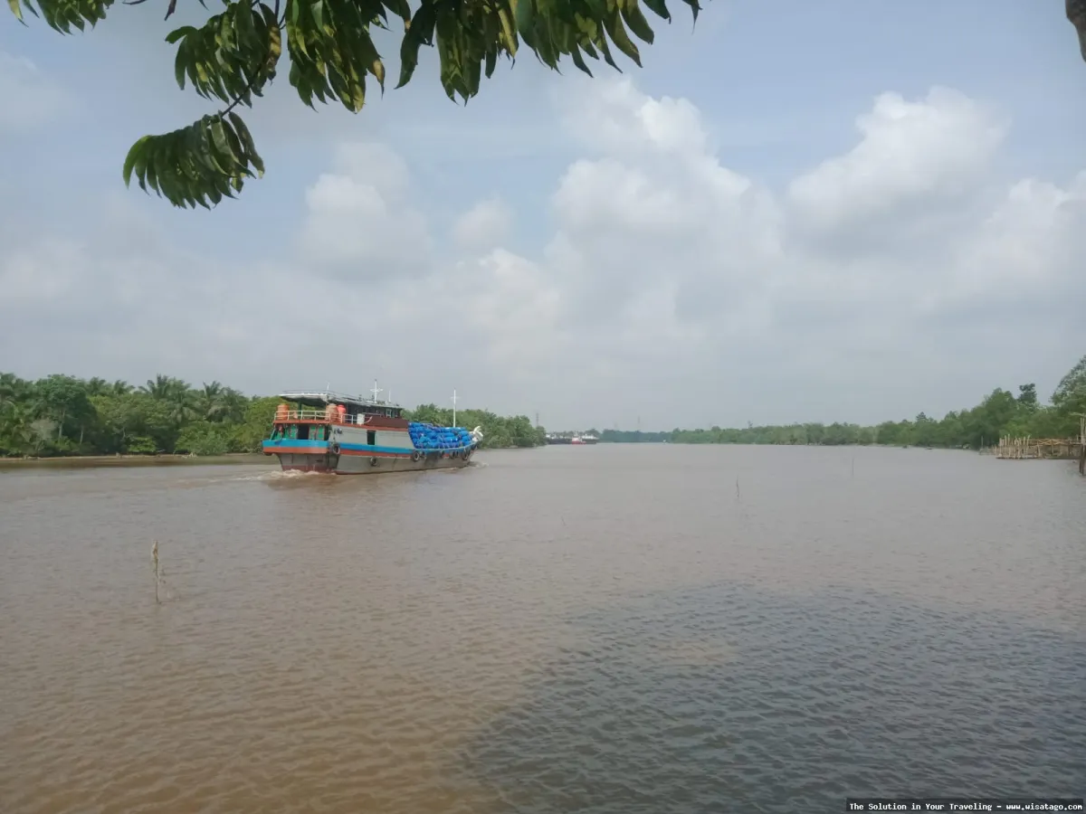 Wisata Pulau Semut yang mempesona.