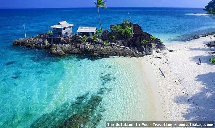 Wisata Pulau Senoa yang mempesona