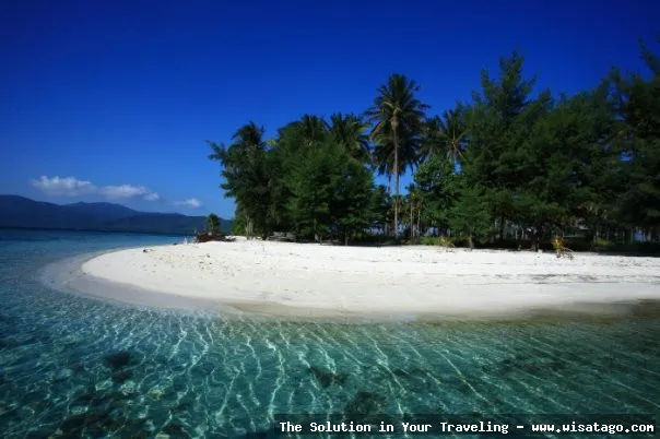 Wisata Pulau Subi, pantai yang indah