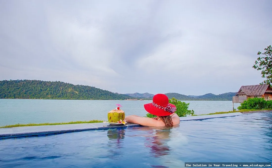 Wisata Pulau Telunas: pantai dan resort