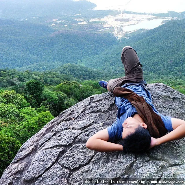 wisata Puncak Gunung Jantan nan indah