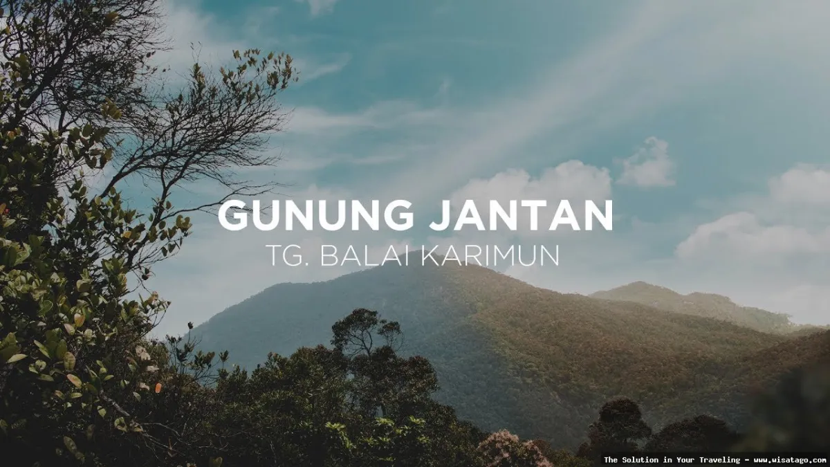 wisata Puncak Gunung Jantan yang indah