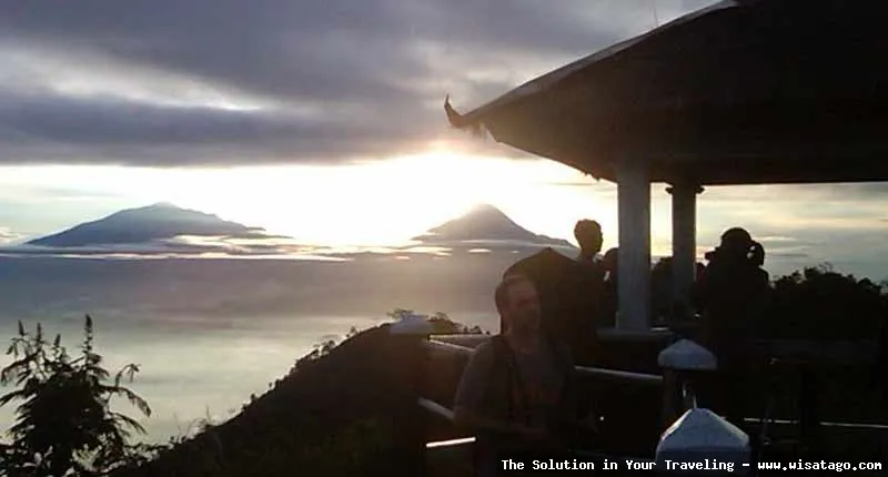 wisata Puncak Suroloyo, pemandangan indah