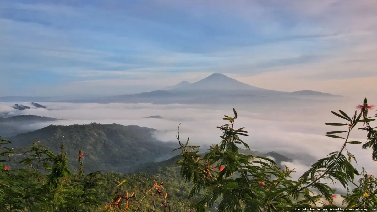 wisata Puncak Suroloyo, pemandangan indah
